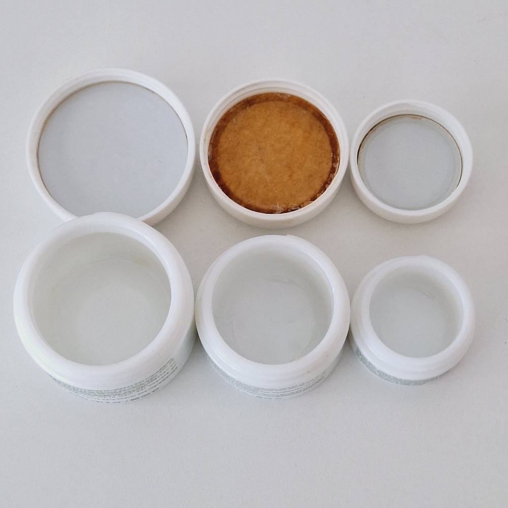 La Mer bundle of 3 EMPTY containers and cosmetic bag - Picture 5 of 14